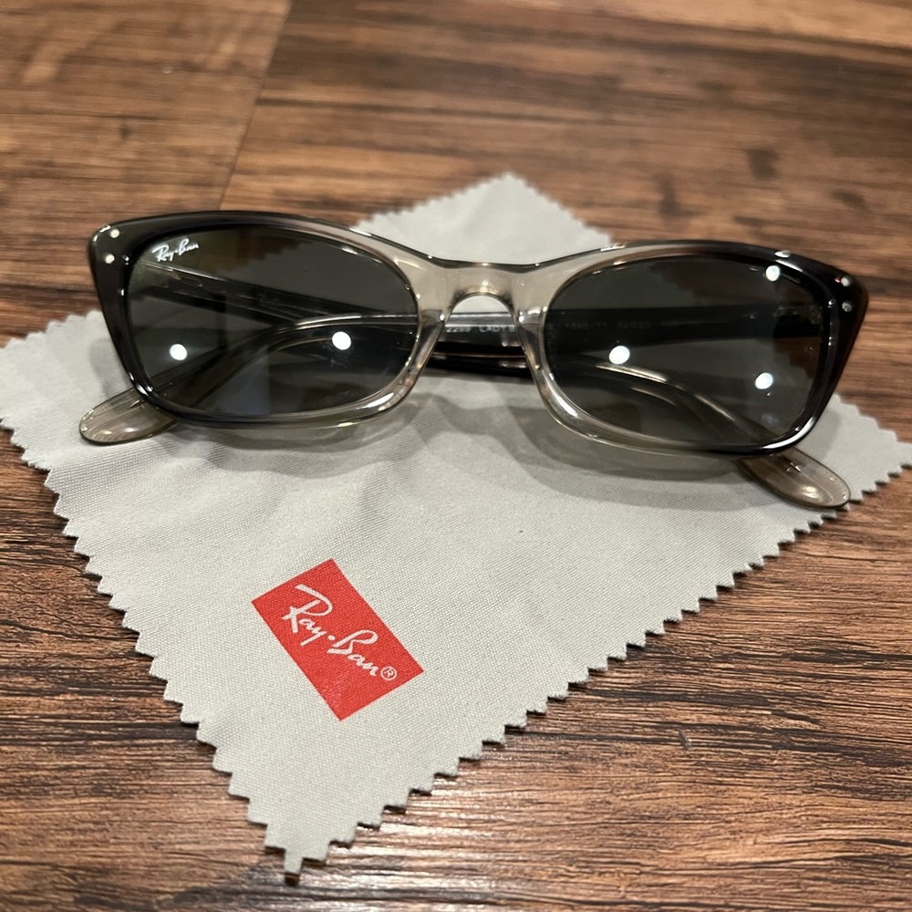 Ray-Ban Women’s Lady Burbank Sunglasses